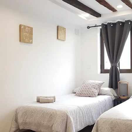 Aptos Cama Del Rey 2 Dormitorios Santander Zewnętrze zdjęcie